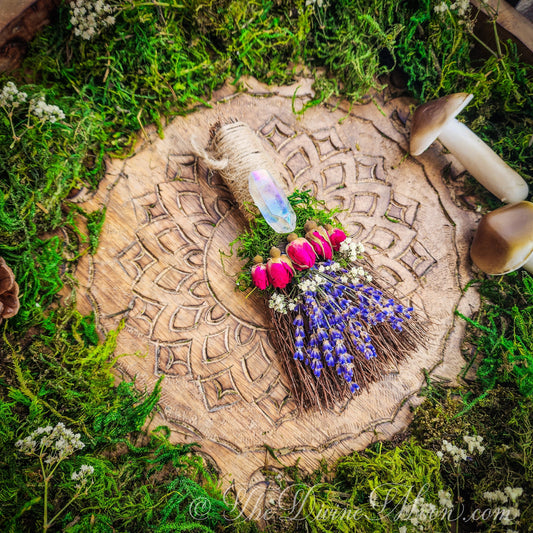 Mini Crystal Altar Cinnamon Witch Broom / Besom, Protection, Warding, Altar Protection, Jump the Broom Mini, Quartz, Amplifying Energy