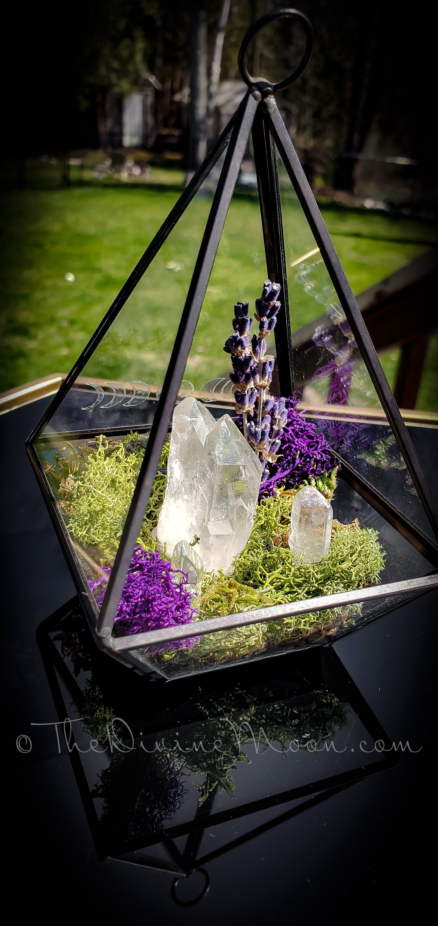 Moon Crystal Garden – Aura Quartz Terrarium Display – Elemental-Inspired Glass Decor – Hanging or Tabletop Crystal Arrangement – 6”