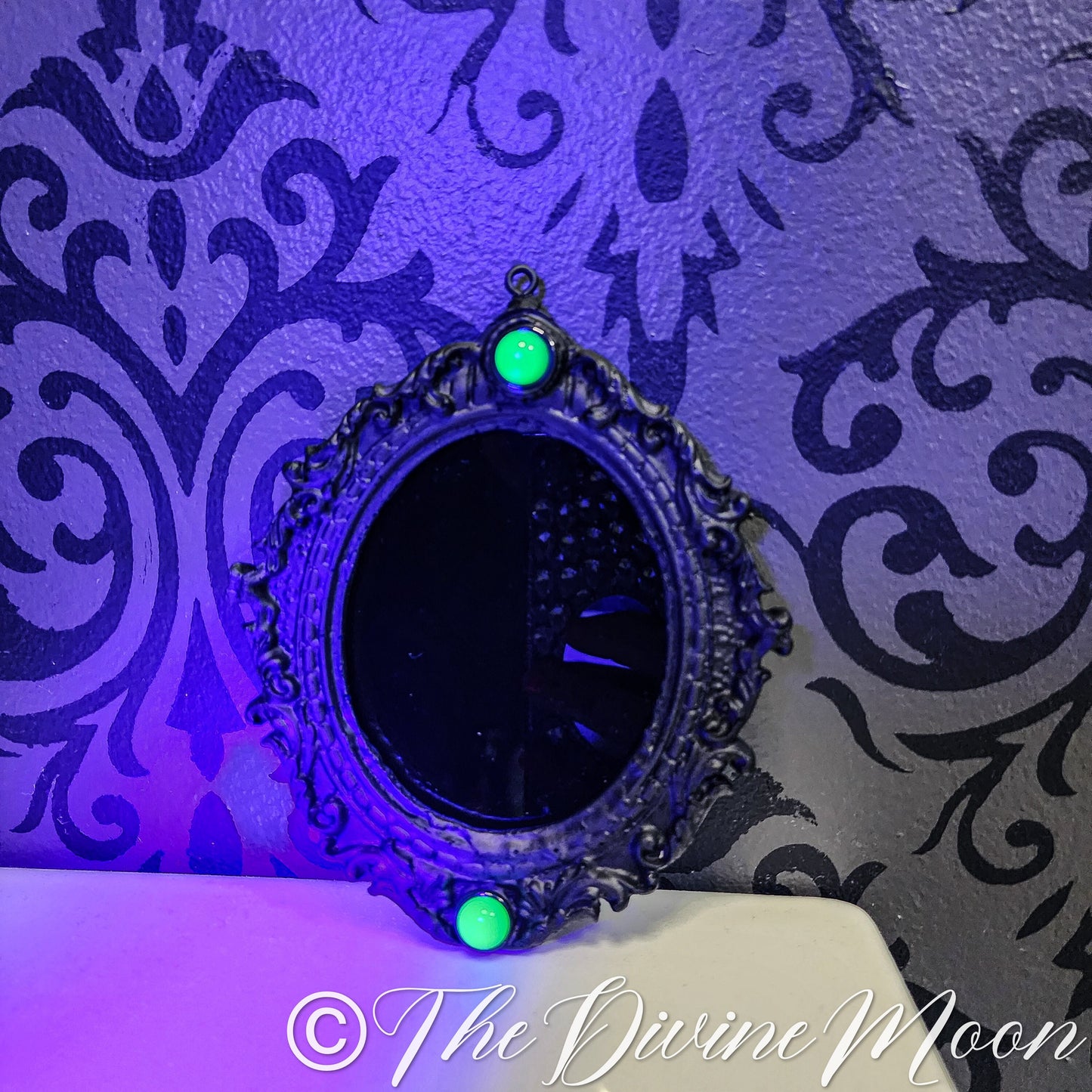 Uranium Glass Gems Scrying Mirror - V2UR1