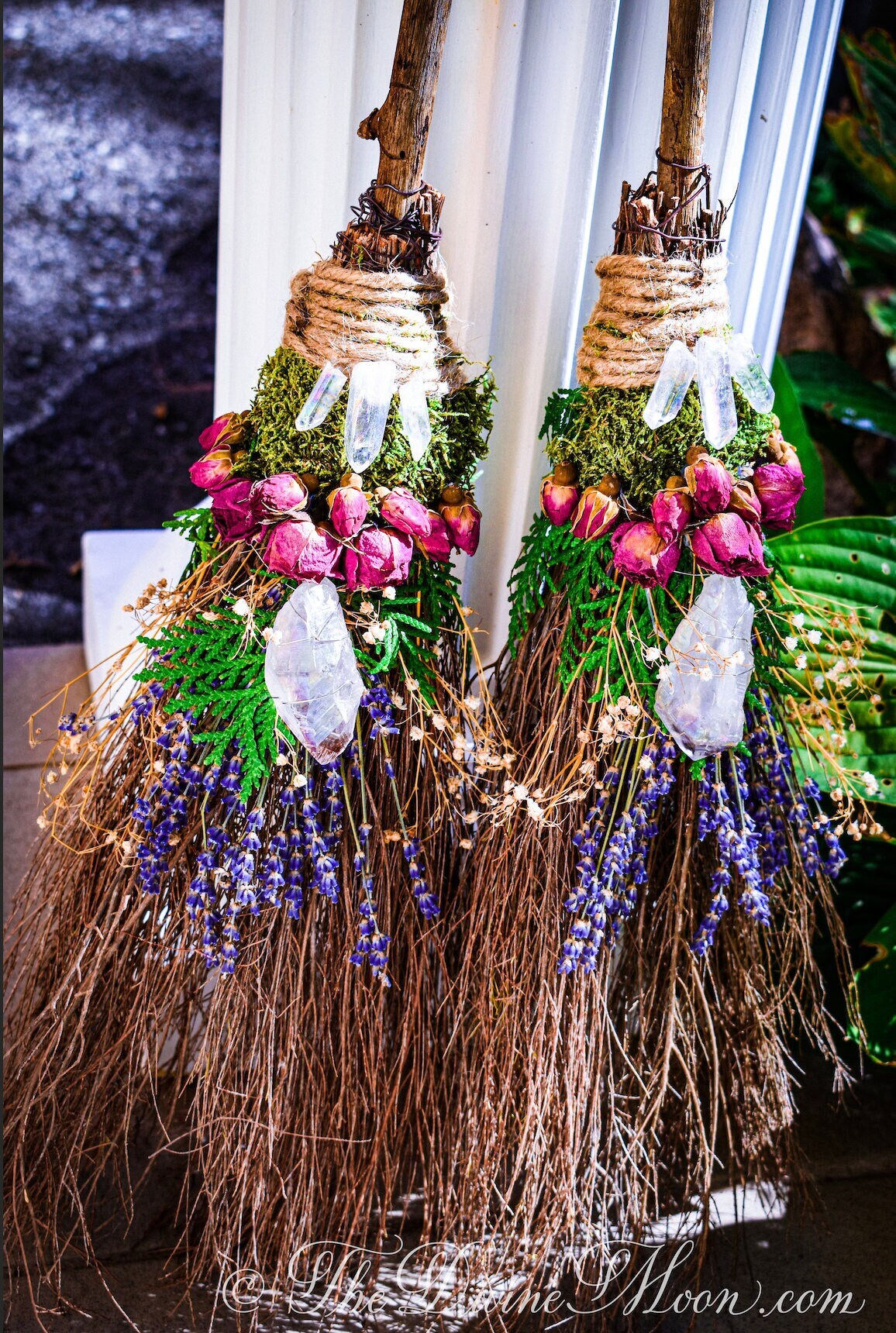 Life Size Crystal Witch's Altar Cinnamon Broom / Besom, Real Handle, Protection & Warding, Altar Protection, Wicca Spells, Quartz, Good Luck, Quartz Point