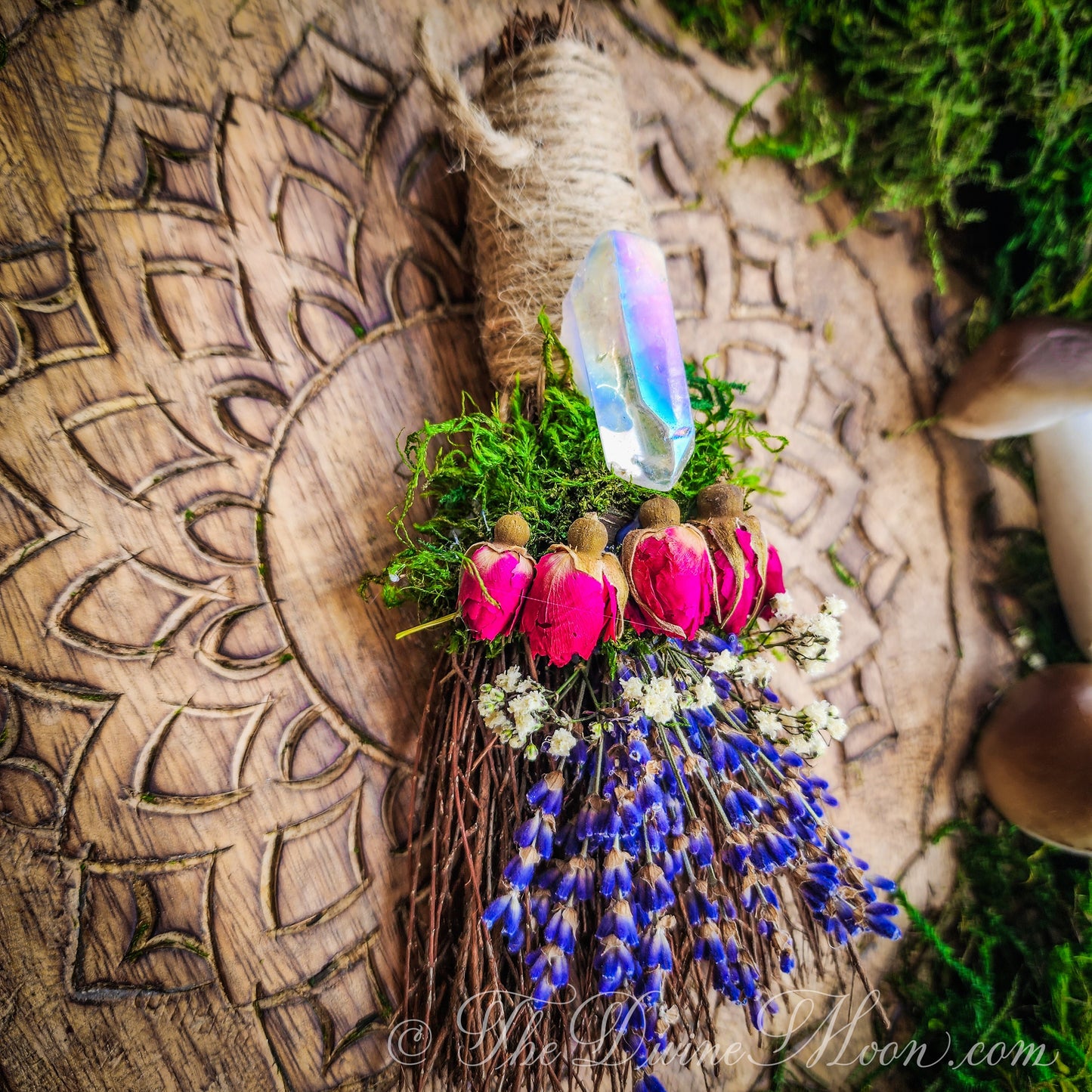 Mini Crystal Altar Cinnamon Witch Broom / Besom, Protection, Warding, Altar Protection, Jump the Broom Mini, Quartz, Amplifying Energy