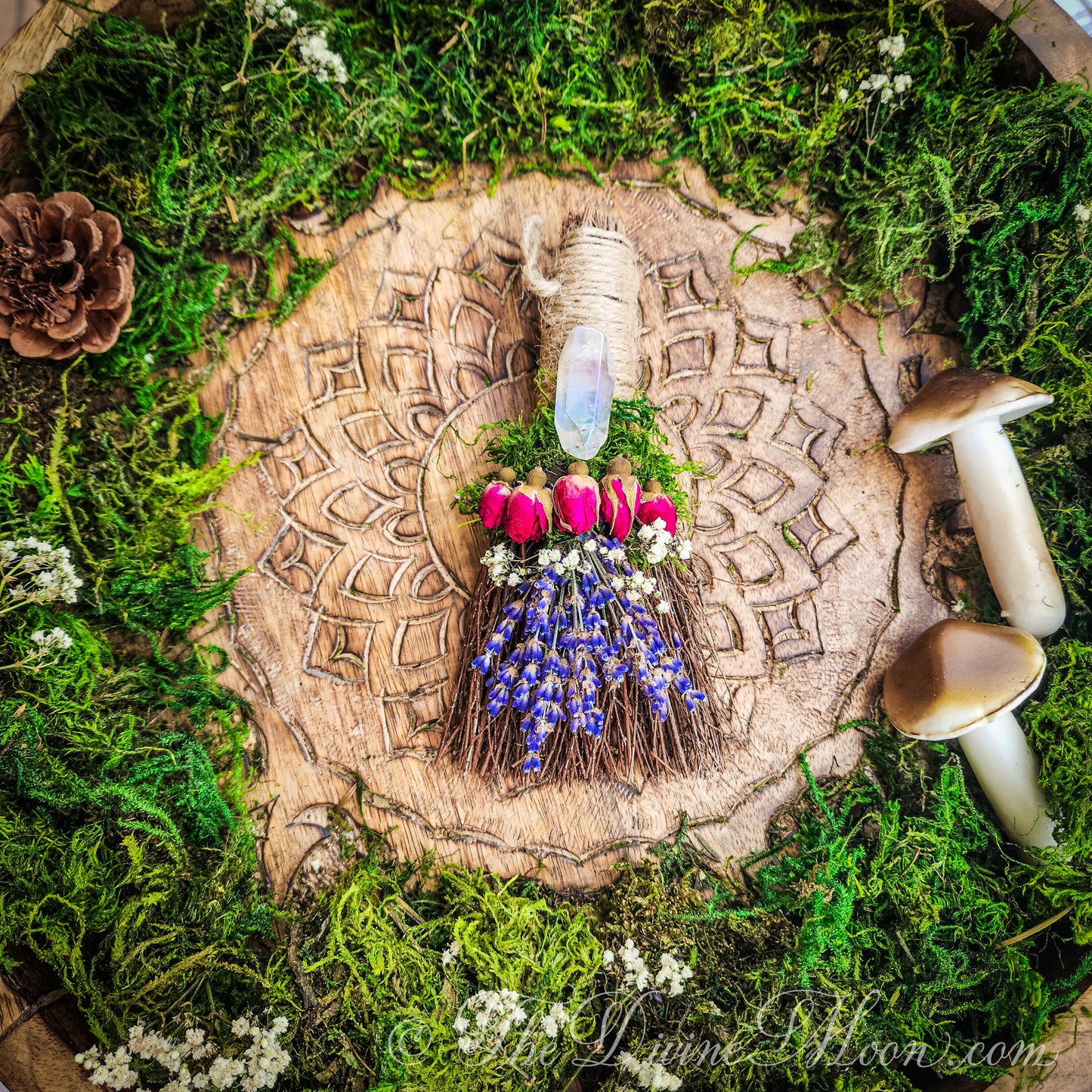 Mini Crystal Altar Cinnamon Witch Broom / Besom, Protection, Warding, Altar Protection, Jump the Broom Mini, Quartz, Amplifying Energy