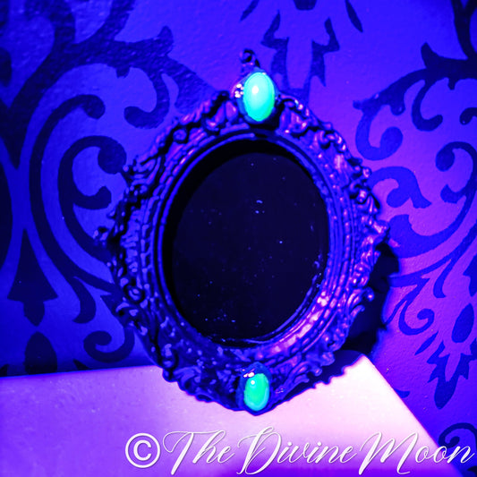 Uranium Glass Gems Scrying Mirror - V2UR2
