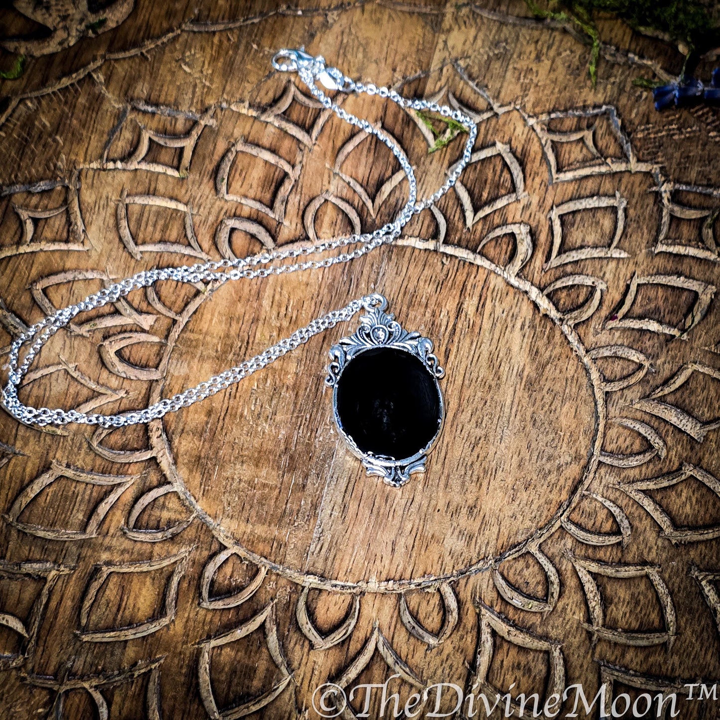 Antique Vintage Scrying Mirror Necklace - Fortune Telling - Psychic - Divination - Scrying Tool - Gift - Witchy Gift - Vintage Gift - Divine