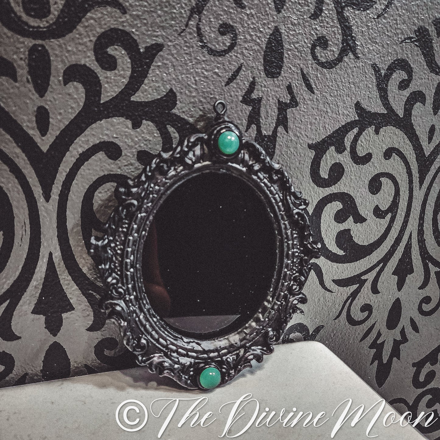 Uranium Glass Gems Scrying Mirror - V2UR1