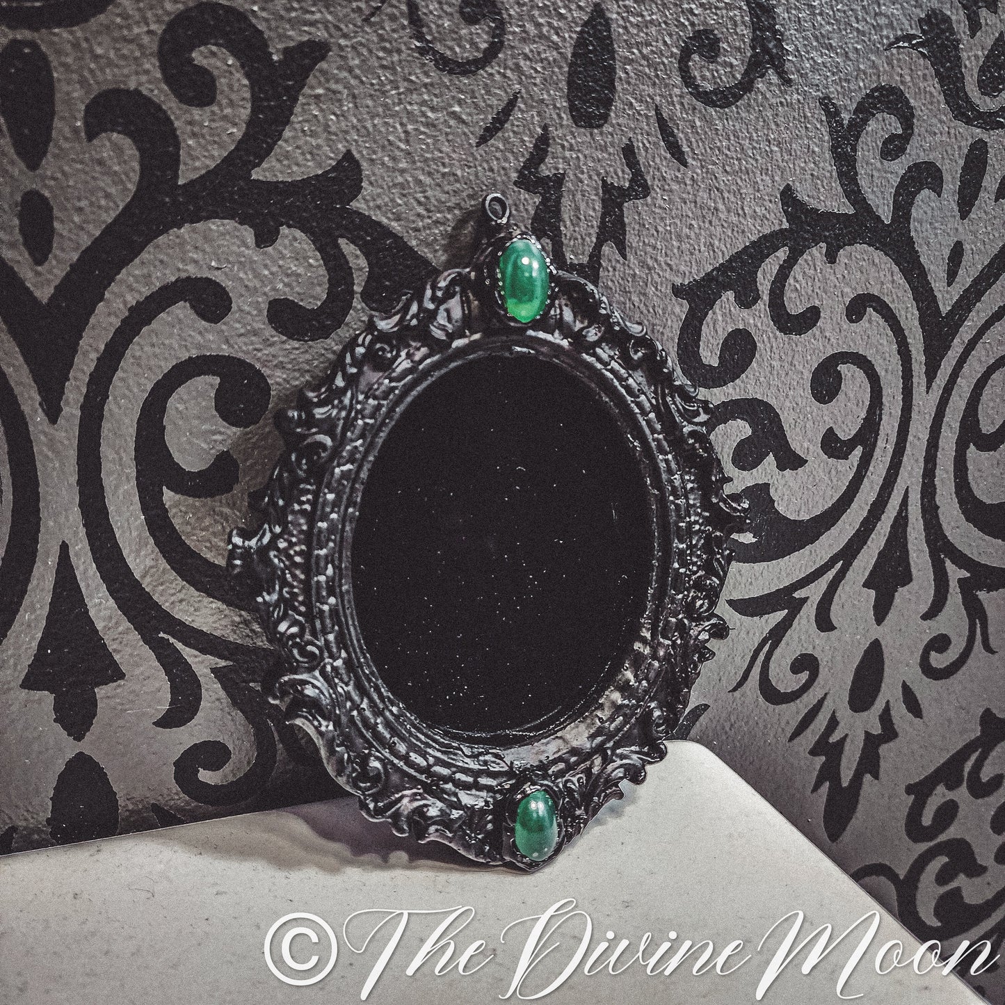 Uranium Glass Gems Scrying Mirror - V2UR2