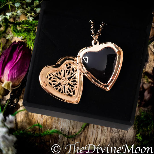 Antique Heart Locket Vintage Scrying Mirror Necklace - Fortune Telling - Psychic - Divination - Scrying Tool - Gift - Vintage Gift - Divine