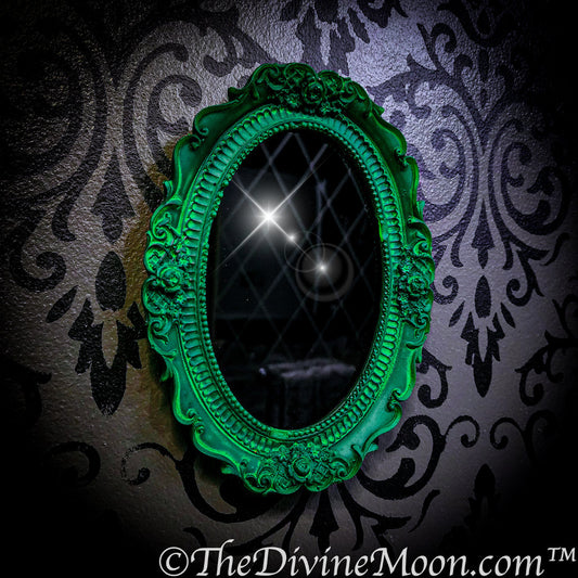 Antique Vintage Scrying Mirror - V1GR
