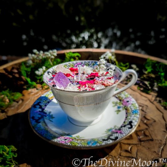 Enchanted Tea Cup Spell Candle | Good Vibes, Lucky | Crystal Candle with Amethyst, Rose Quartz, Obsidian | Herbal Vegan Ritual Candle