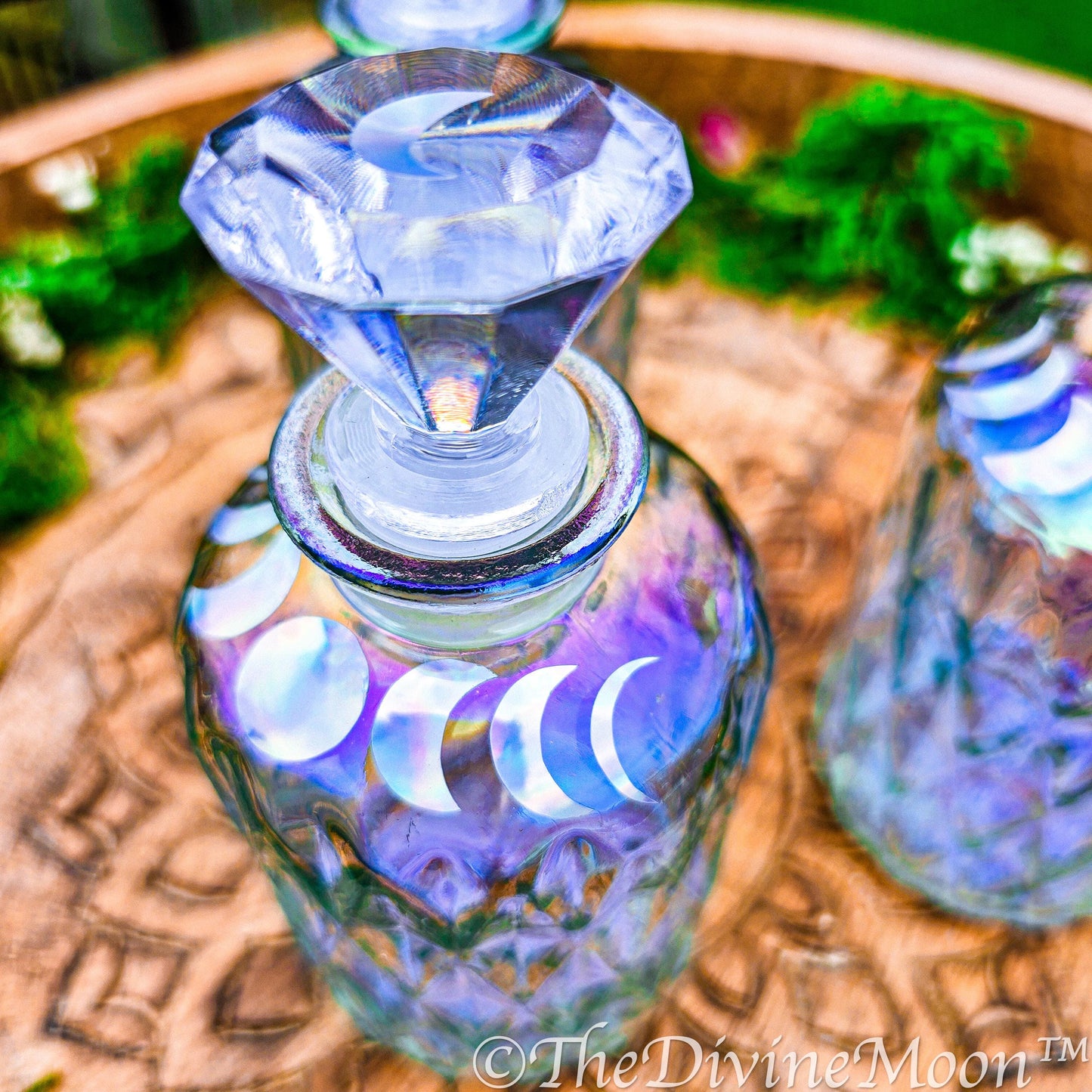 Aura Crystal Glass Moon Water Bottle 6 oz - Moon Diamond Corked Lid - Altar Tools - Vintage Bottle - Perfect Moon Water Bottle