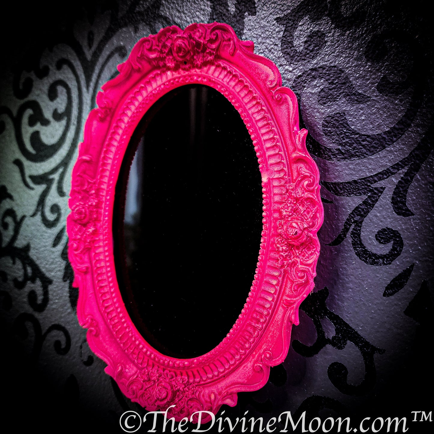 Antique Vintage Scrying Mirror - V1PNK