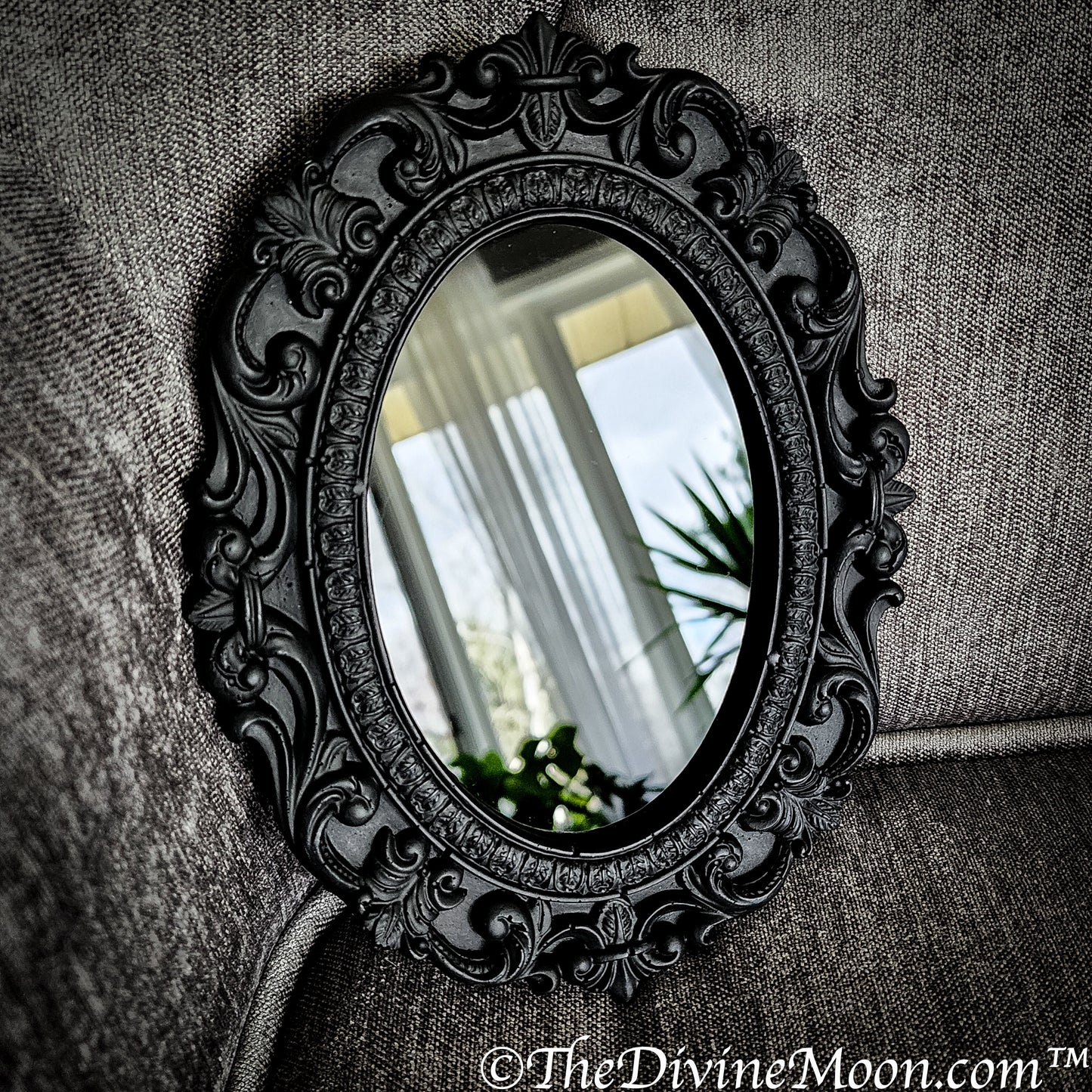 Antique Vintage Scrying Mirror - V9