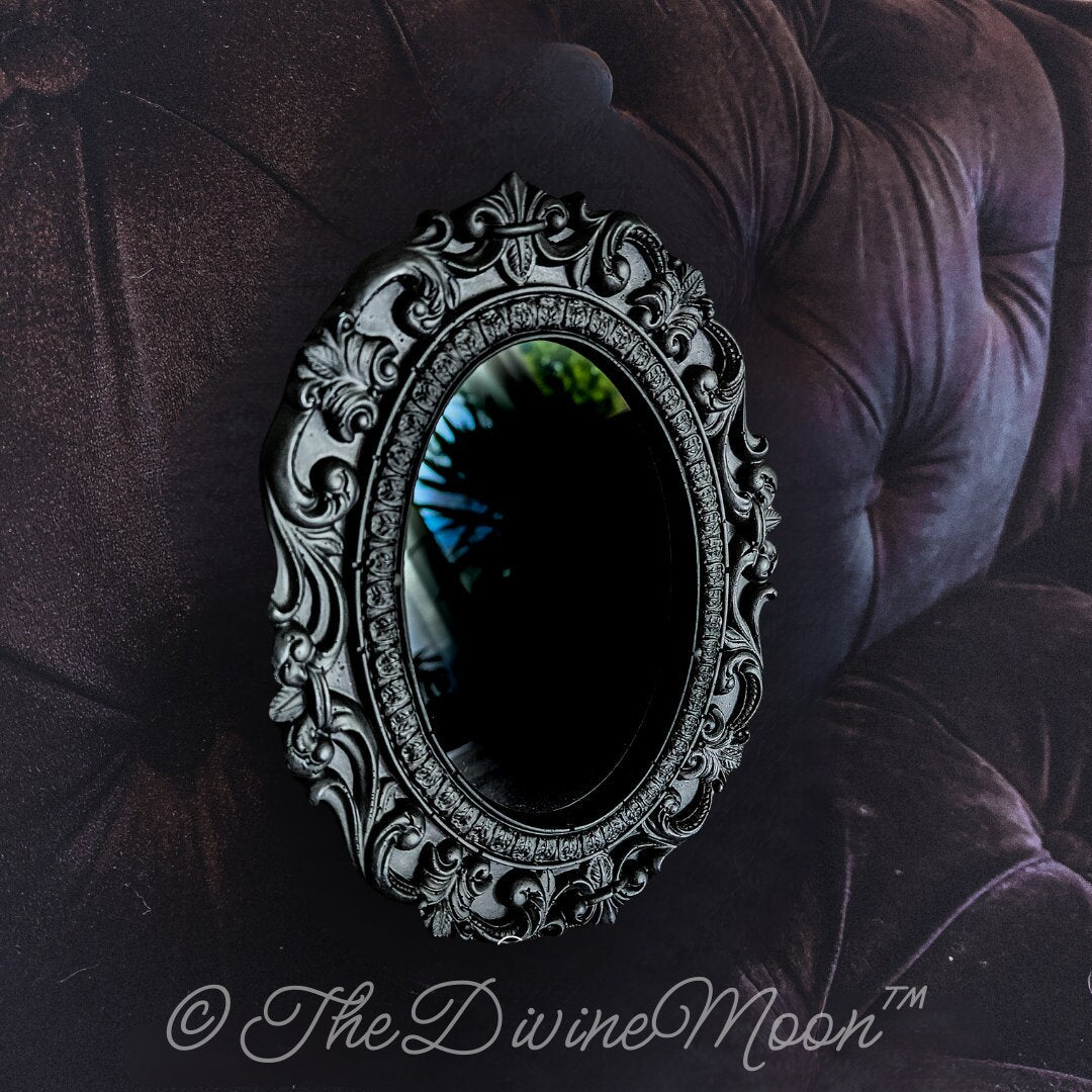 Antique Vintage Scrying Mirror - V9