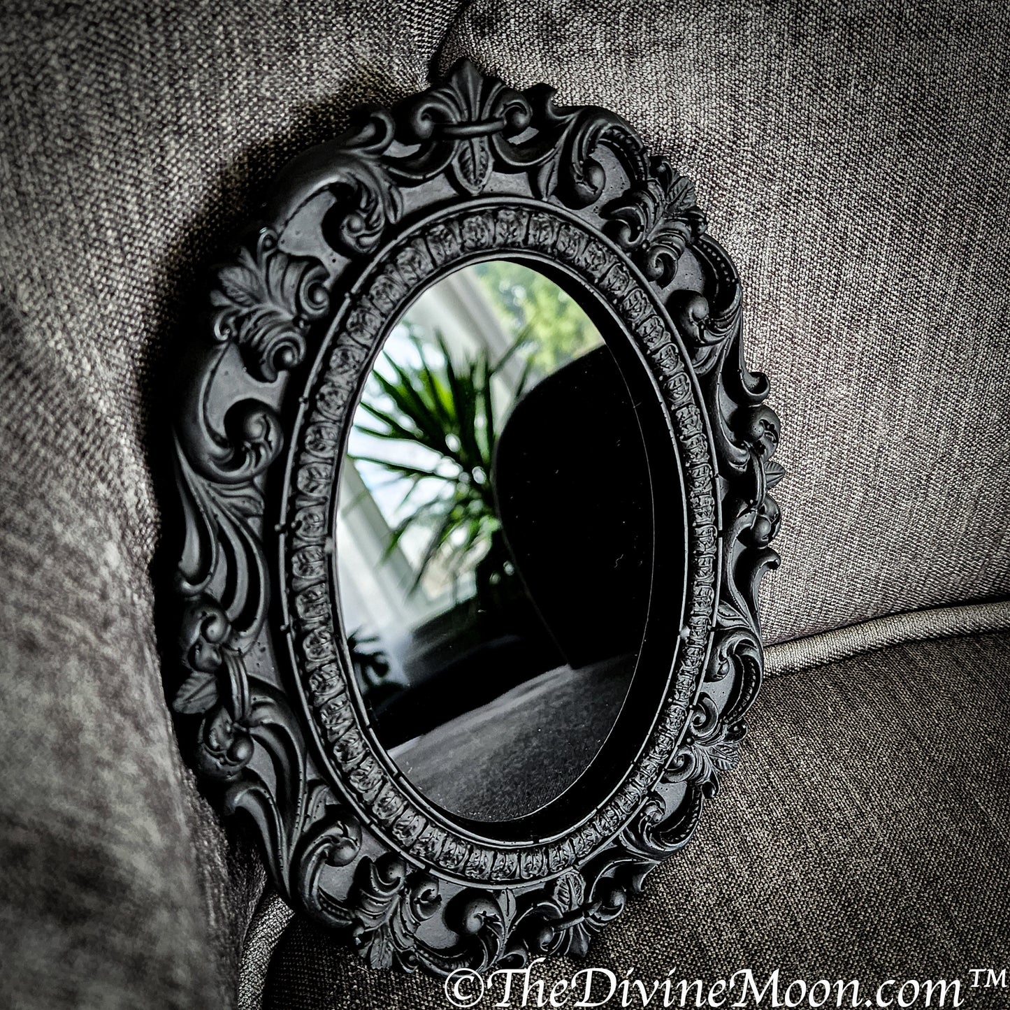Antique Vintage Scrying Mirror - V9